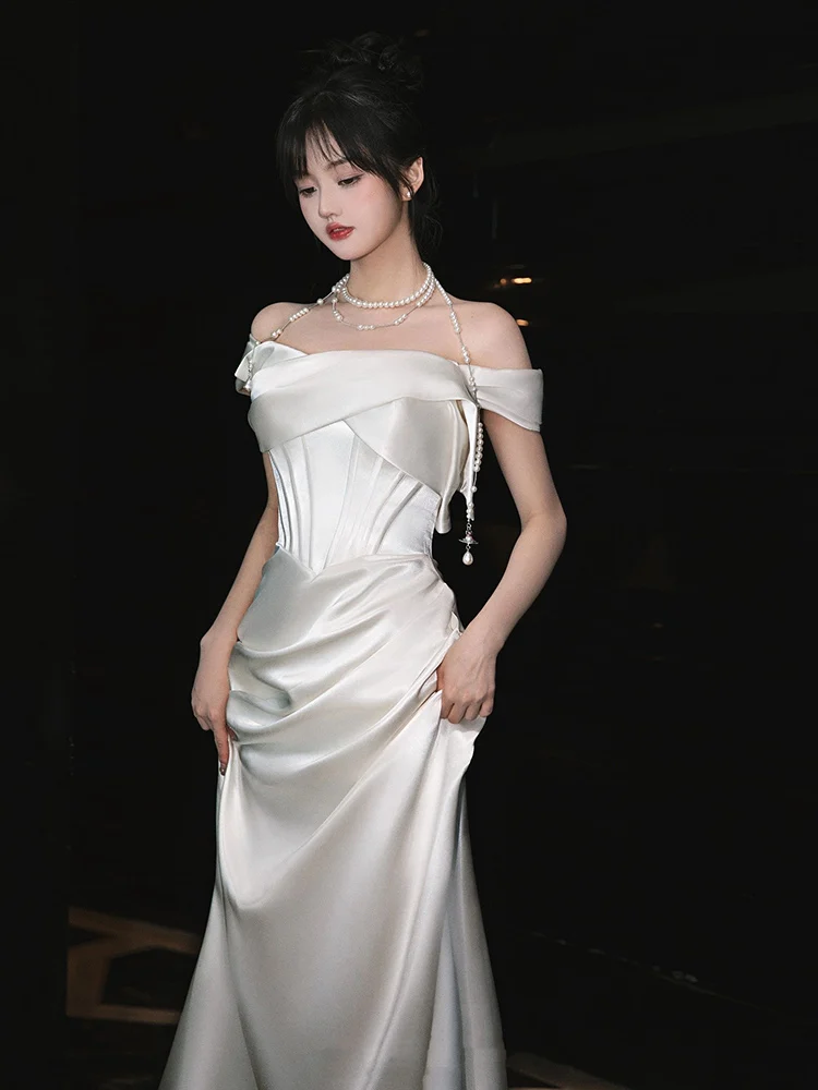 

Элегантное атласное свадебное платье фасона «русалка» на одно плечо, белое, для церемоний на открытом воздухе, доступно в больших размерах