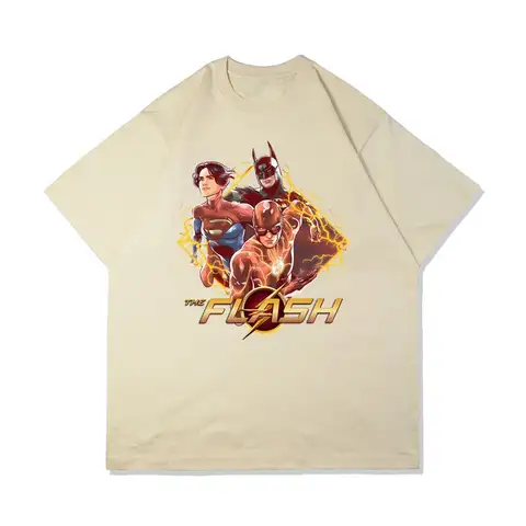 Beast Kingdom The Flash Batman är ett enkelt och mångsidigt tecknat tryck med rund halsringning och korta bomullsärmar för sommaren. 10 best sales Batman-skor - №9