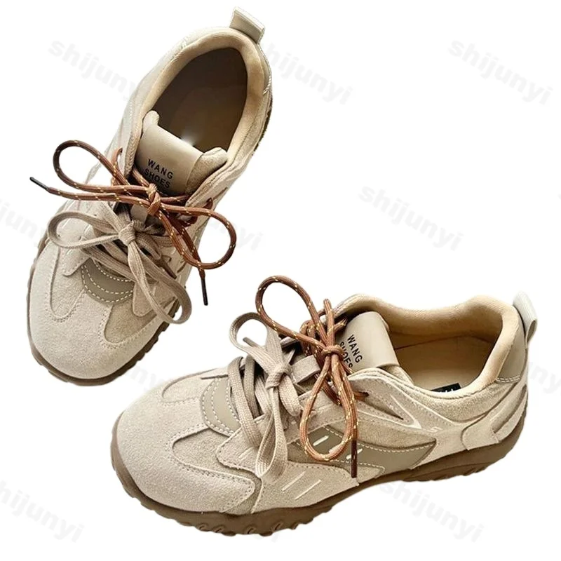 النساء أحذية رياضية مسطحة 2025 الخريف جديد جولة تو لينة وحيد المضادة للانزلاق مقاومة للاهتراء منخفضة أعلى حذاء واحد موضة أحذية رياضية كاجوال