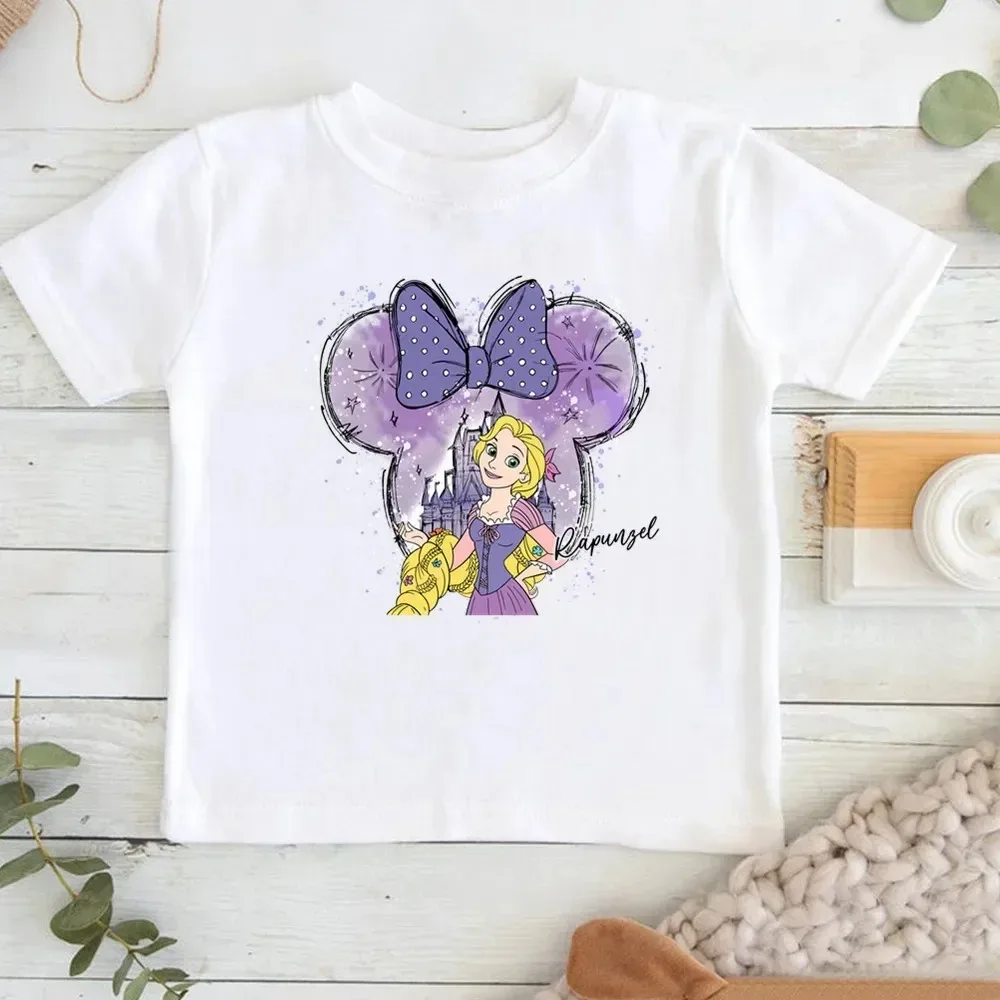 Camiseta con lazo de orejas de Mickey de Disney Frozen Elsa 2026, camisetas a juego para la familia con diseño de Castillo de Hielo, tops de manga corta azules con copos de nieve para mamá y yo