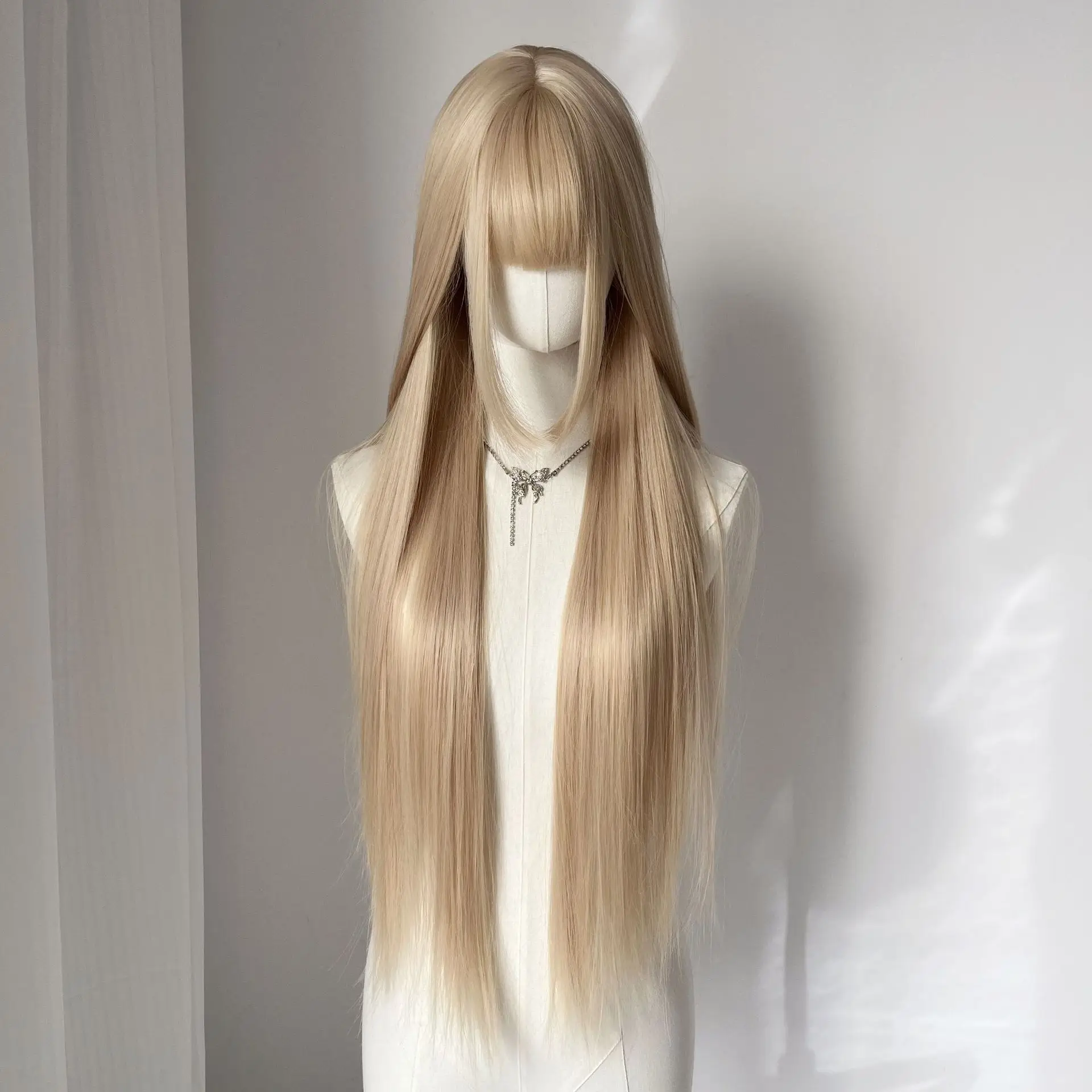 Weißgoldene Perücke weiblich 85 cm langes glattes Haar helle Farbe weibliche Gruppe Haarfarbe natürliche Simulation ganze Oberseite Vollkopfperücke Cov