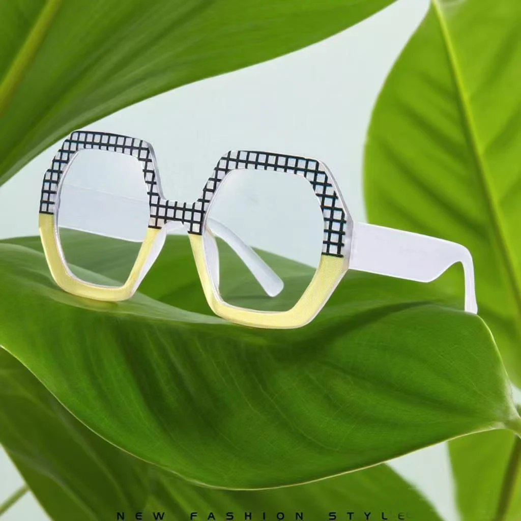 

2 pairs Fashion Transparent glasses women Large size irregular trendy and personalized Gradient Trendy Shades Summer Outdoor 1pc