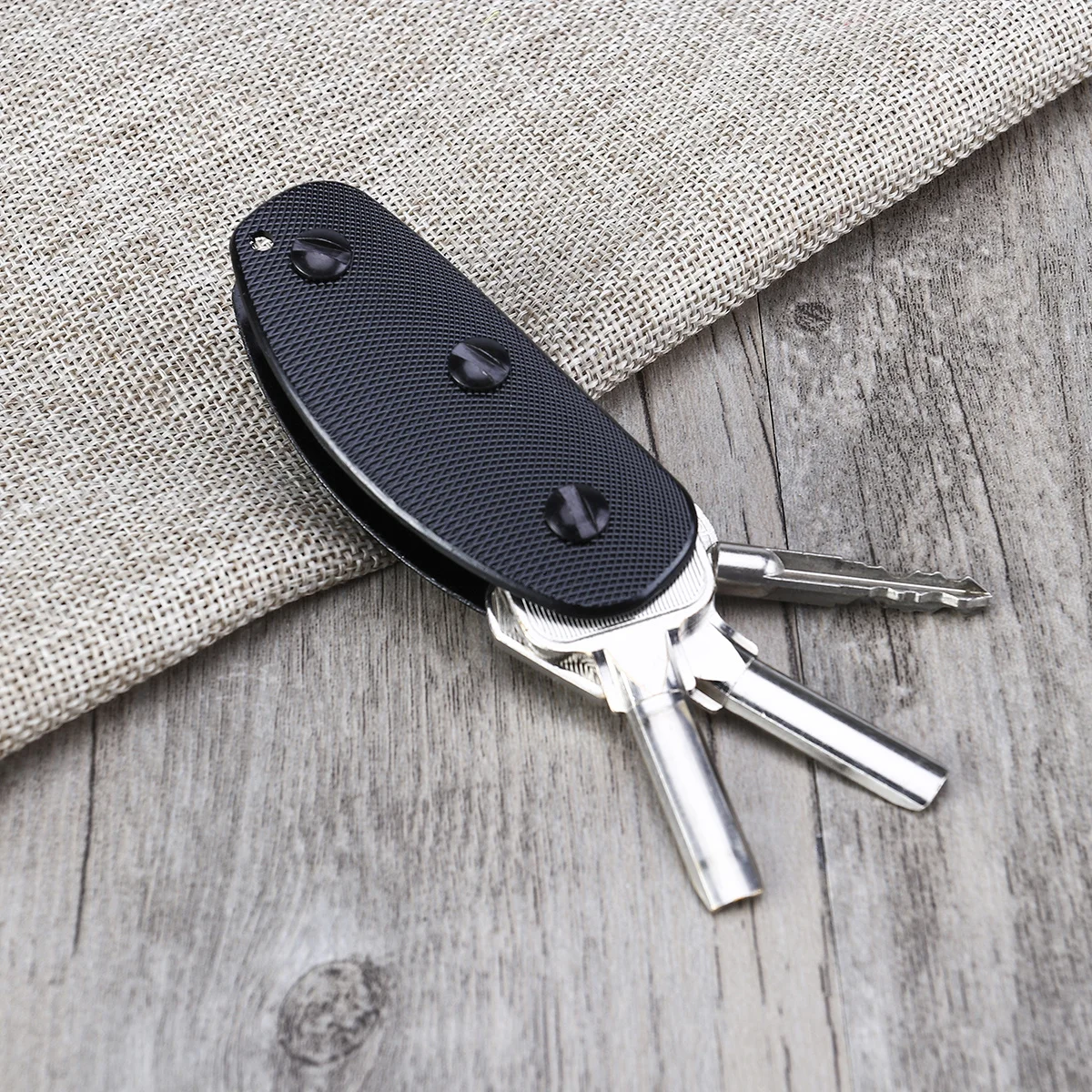 

Aluminum Key Holder Black 74*33*14Mm Hard Alloy Non-Slip Grip For Outdoor Everyday Carry Pocket Tool Camping Hiking