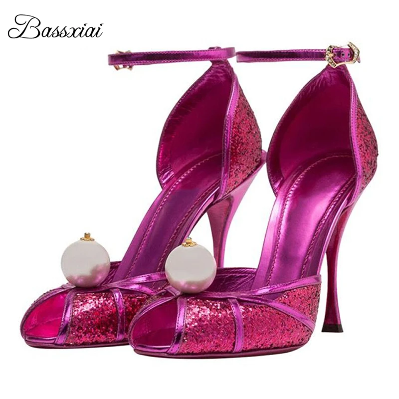 

Роскошные женские сандалии с декором из жемчужных бусин, летняя обувь на тонком высоком каблуке 10 см с блестками и открытым носком с ремешком на щиколотке