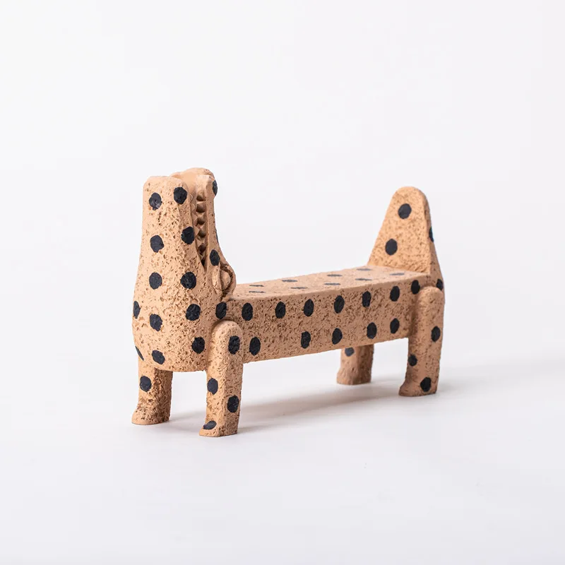 

Stunning Wind Modern, Art Crocodile Spots, Literary Style Decorative Sculpture Ornament