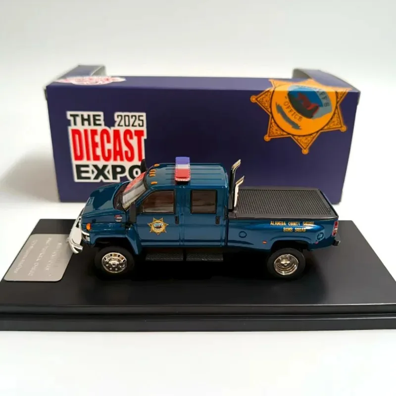 GOC&MK 1/64 GMC TOPKICK C4500 police pickup car model Adult Gift