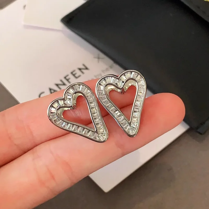 French Sparkling Zircon Heart-shaped Ear Buckle for Women Vintage High-end Double-sided Design Trendy Fashion Exquisite Earrings