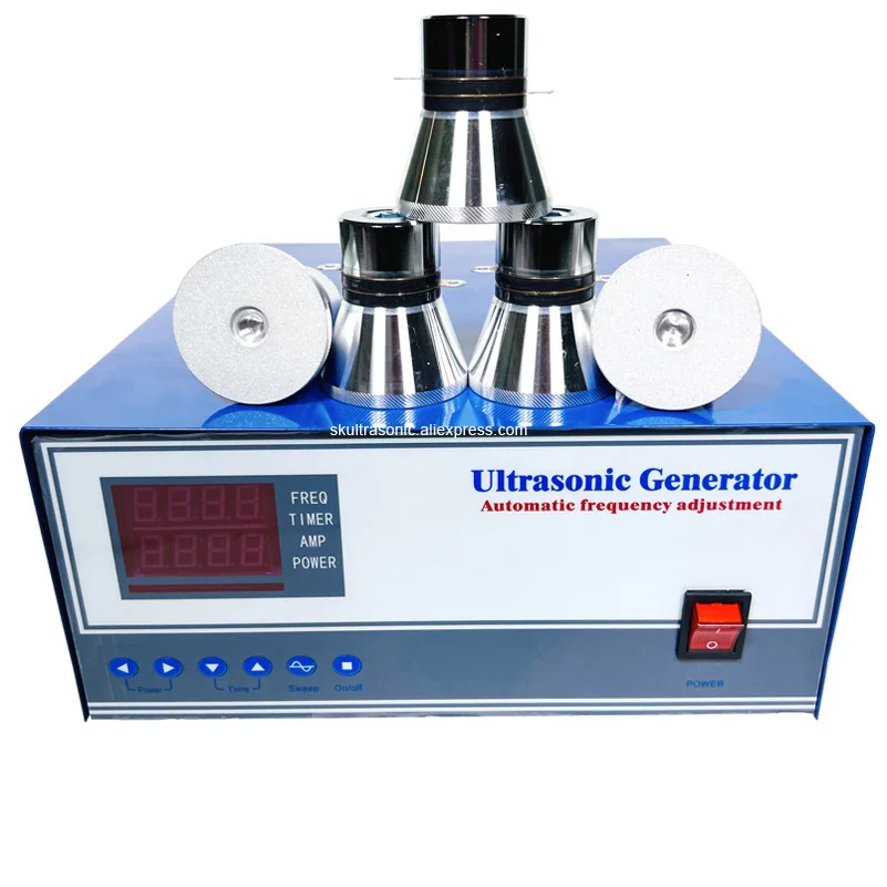 25 كيلو هرتز-40 كيلو هرتز 1800 واط الموجات فوق الصوتية مولد الموجات فوق الصوتية لأجزاء المحرك آلة تنظيف سائق بالموجات فوق الصوتية
