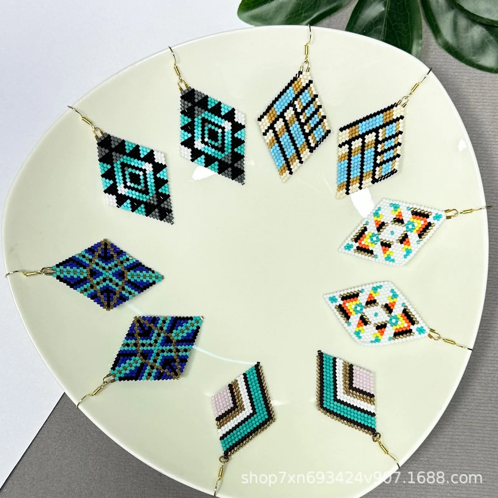 

Beaded earrings Geometry Gradient color Bohemia Alloy Pattern Hand-woven female Trend Simple Rice bead earrings