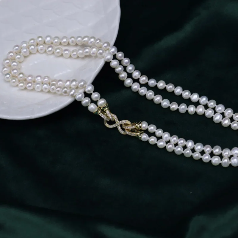 

Korean Retro Elegant Natural Freshwater Pearl Necklace for Women Hepburn Style Versatile French Double Layer Collarbone Chain