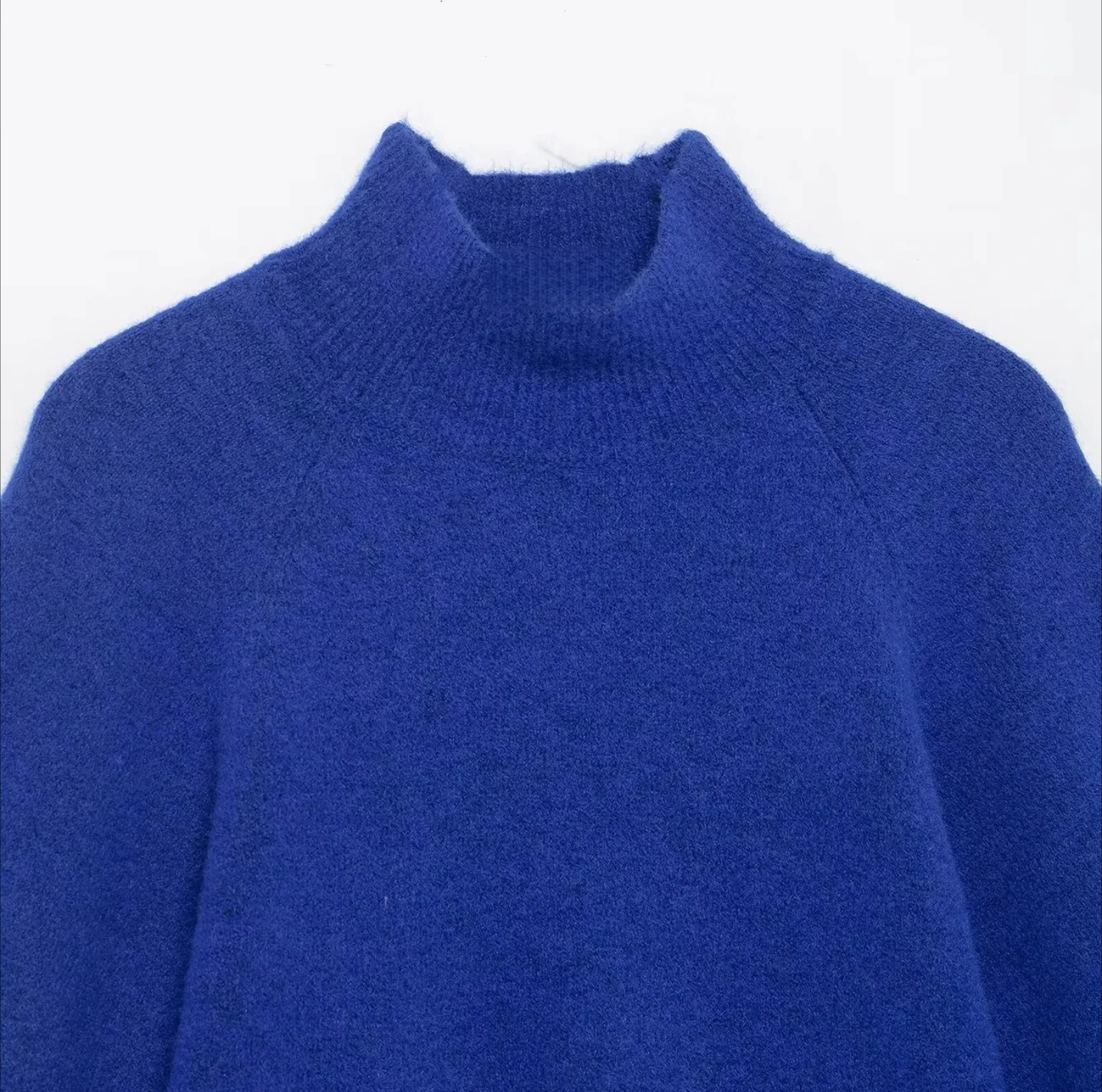 Nova moda casual feminina simples versátil gola manga larga cor sólida camisola de malha