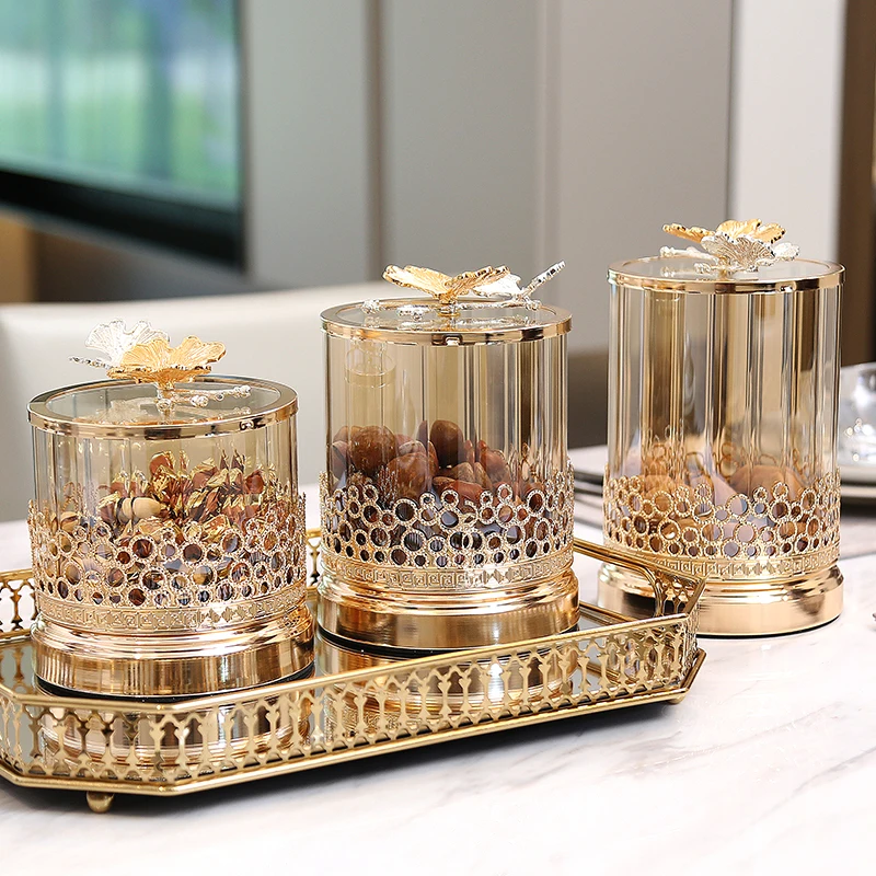 European-style Tan Crystal Glass Storage Jar with Lid Luxury Creative Home Storage Butterfly Candy Jar Living Room Ornaments