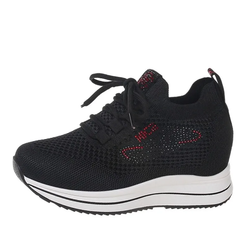 

Женская обувь на танкетке и платформе, весенние дышащие повседневные женские модные кроссовки, увеличивающая рост, вулканизированная обувь