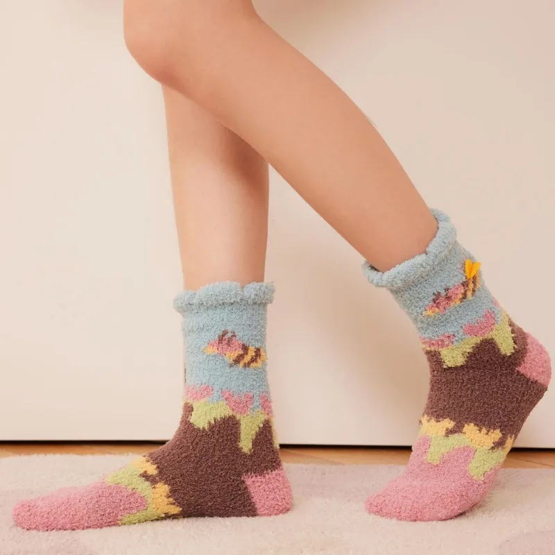 Autumn and winter coral velvet floor socks, thickened and warm three-dimensional medium tube socks, towels,