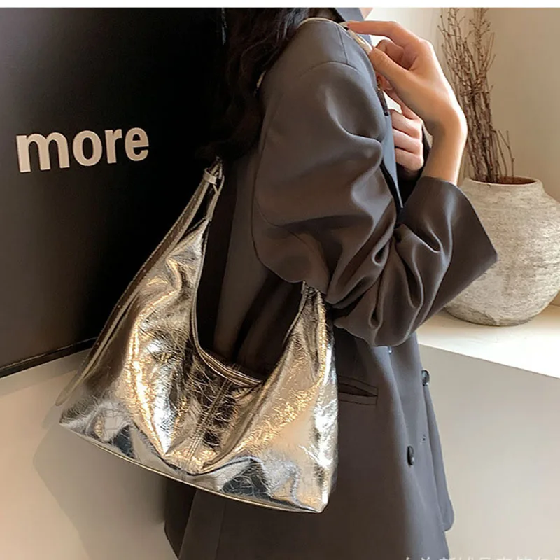 

Fashion large-capacity women's bags versatile retro messenger crossbody bag daily simple popular one-shoulder commuter tote bag