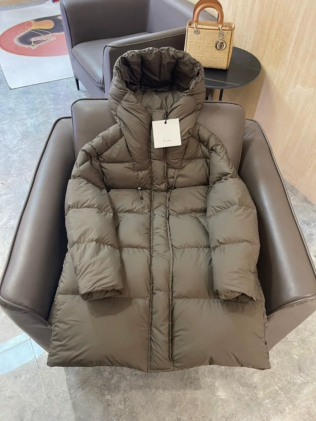 2025 winter new style jacket, loose fit, large size, mid-length, duck down jacket for women