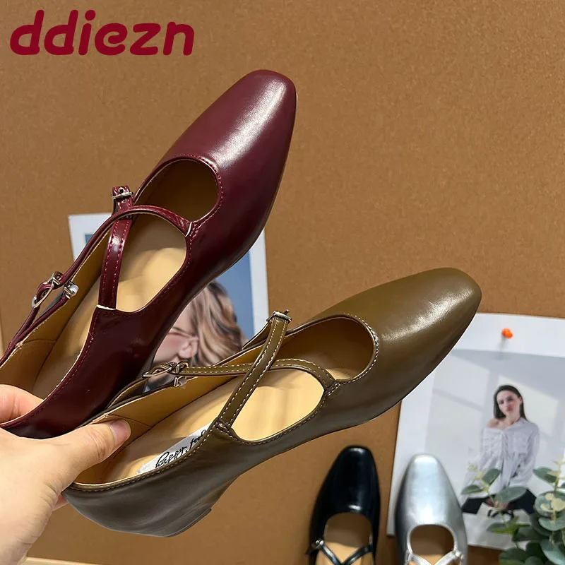 

Lady 202, новые женские туфли Мэри Джейн с пряжкой и ремешком, увеличивающие рост, женская мягкая модная неглубокая женская обувь на плоской подошве