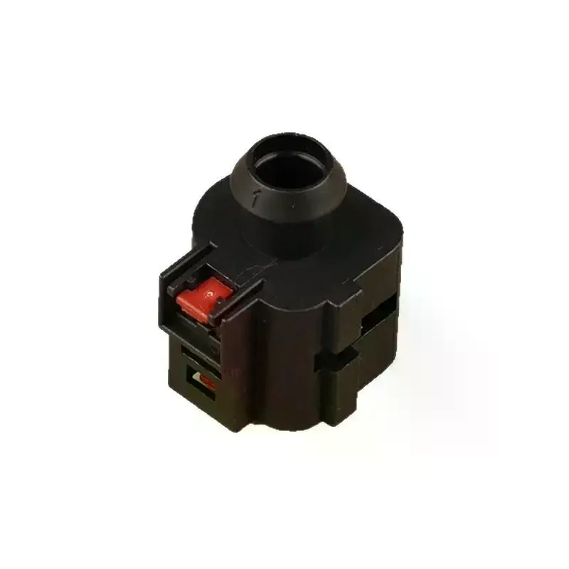 1K0973751 Auto Starter Motor Wiring Socket Corrosion Resistant Car Electrical Connector Replacement for  A3 Series