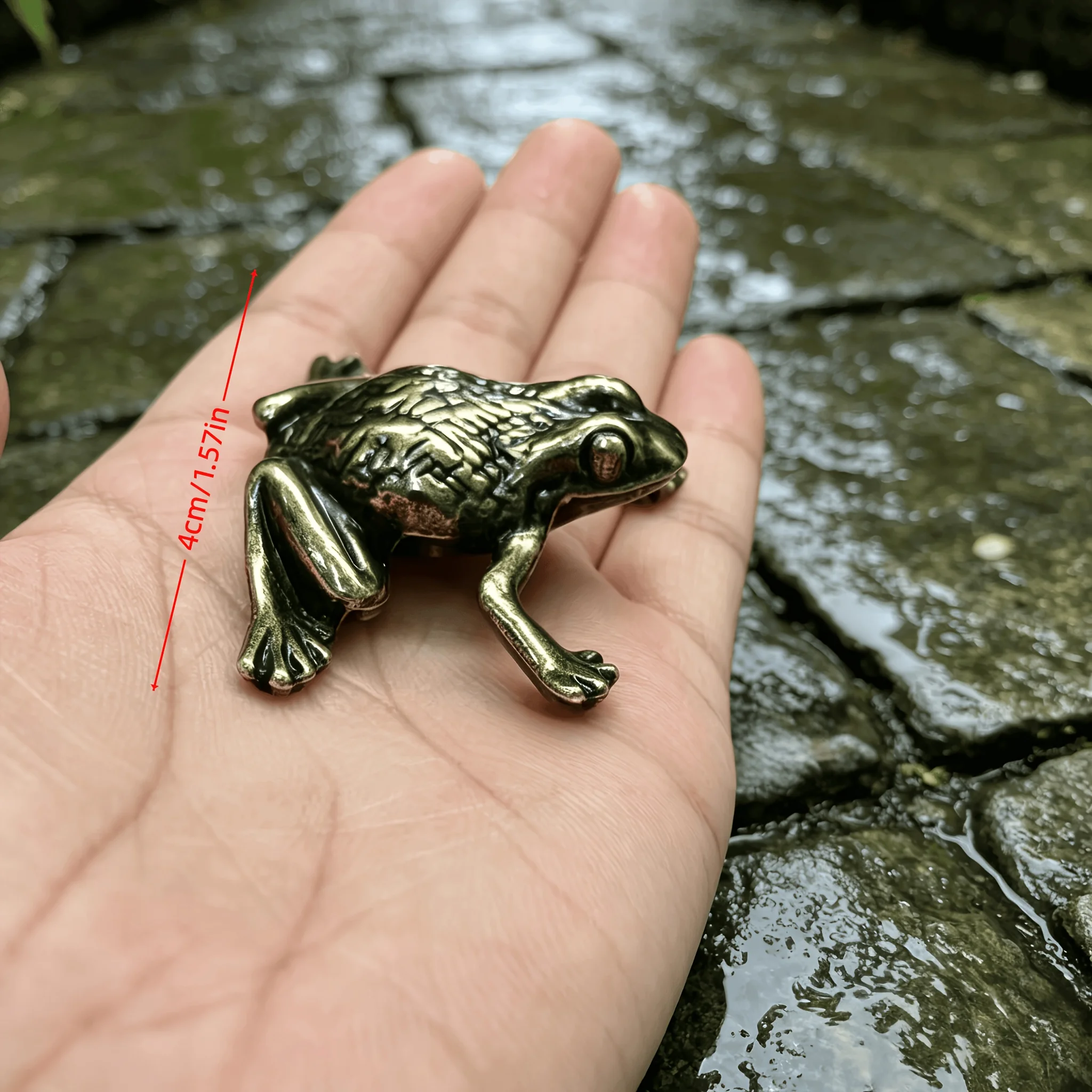 4 pieces of vintage metal handmade ornaments of frogs and crickets, suitable for desks, cars, and fish tank landscaping