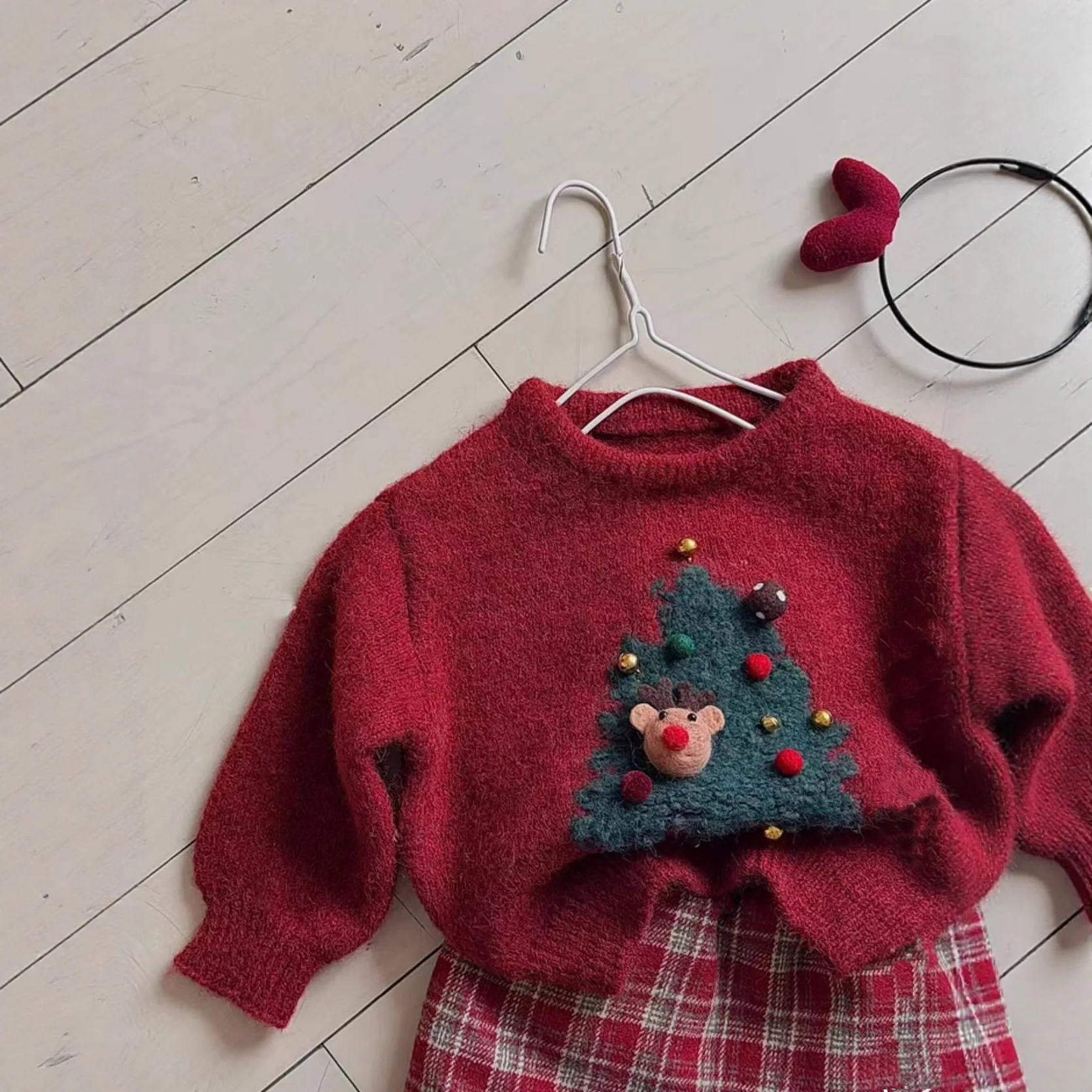 سترة الفتيات 2025 الشتاء الأطفال هوديي سميكة عيد الميلاد والعام الجديد سترة حمراء الطفل متقلب نصف تنورة