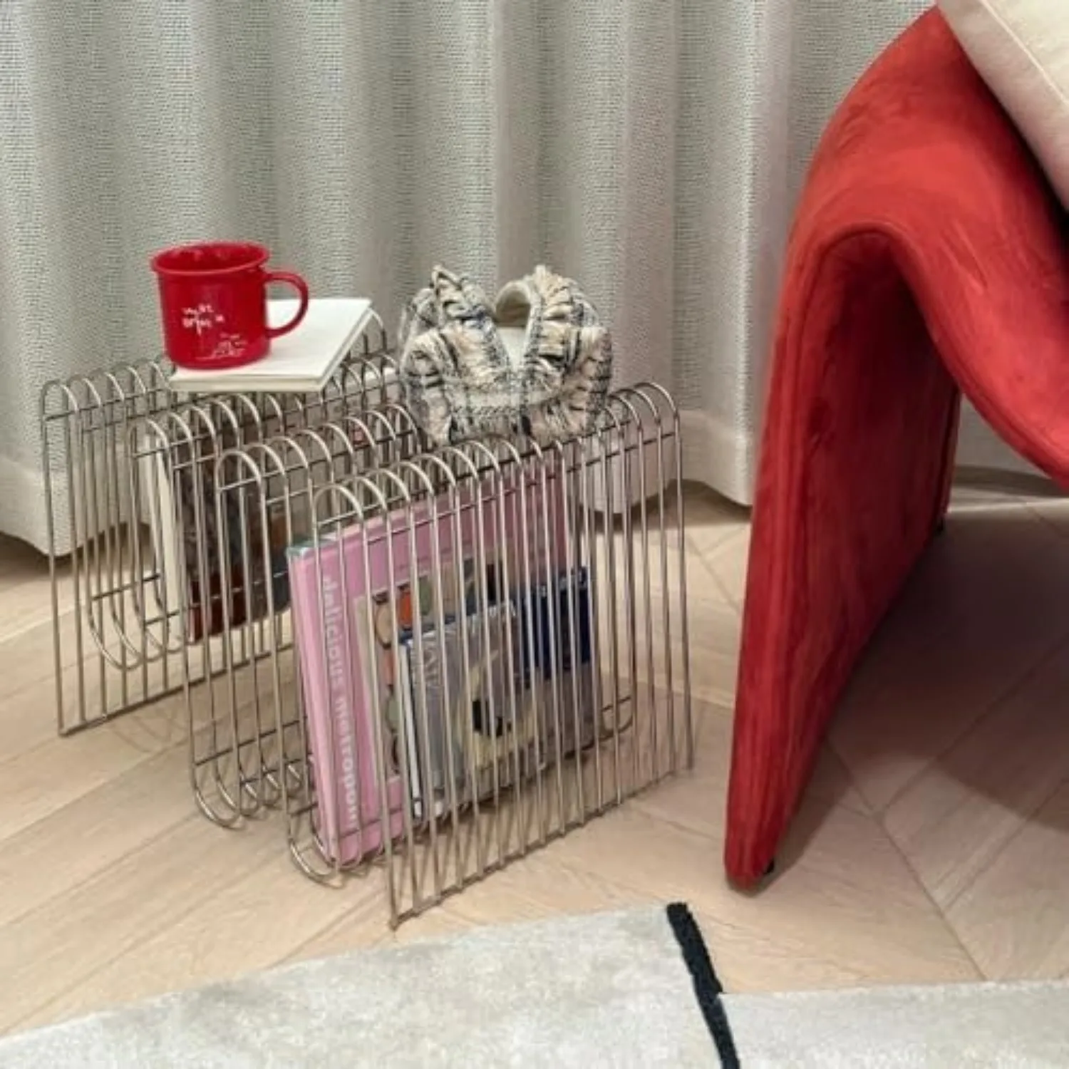 Modern Metal Magazine Rack, home decor accent，Silver Wire Book Organizer, 15.75x11.81x11.81 Inch, Decorative Storage
