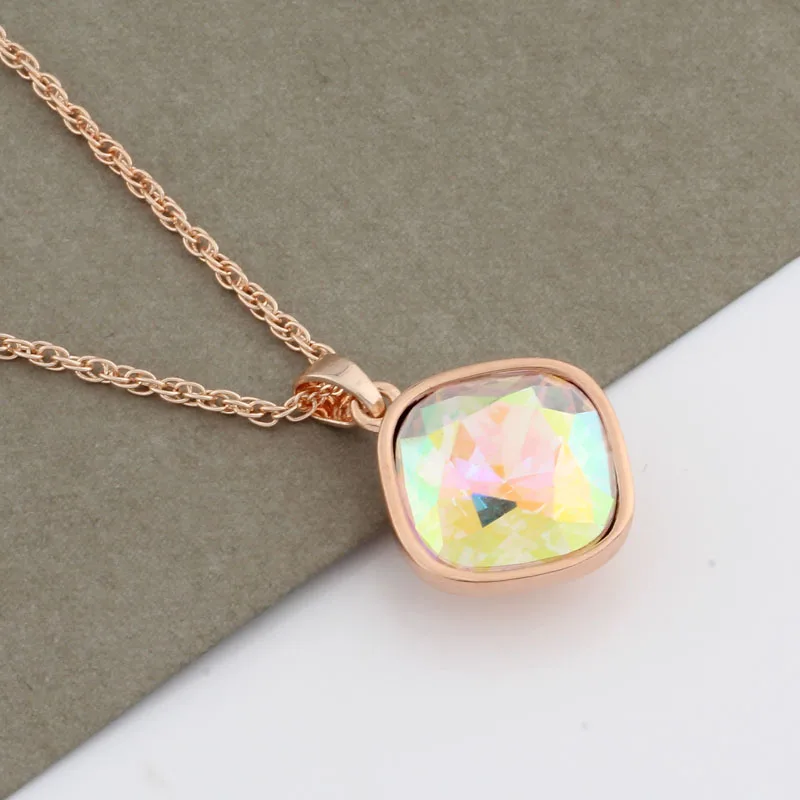 2022 Trend New Square Pendant For Women Crystal Rose Gold Color Wedding Party pendenti semplici gioielli di qualità di lusso