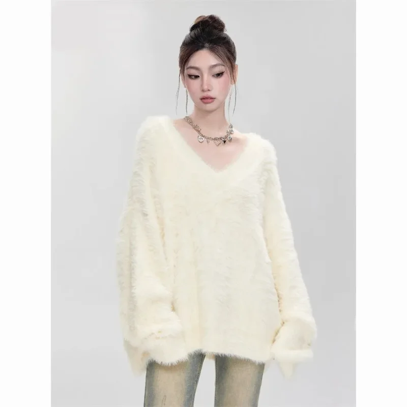 

Mink Velvet V-neck Pullover Sweater for Women in Autumn and Winter Thickened Loose Lazy Style Sweater