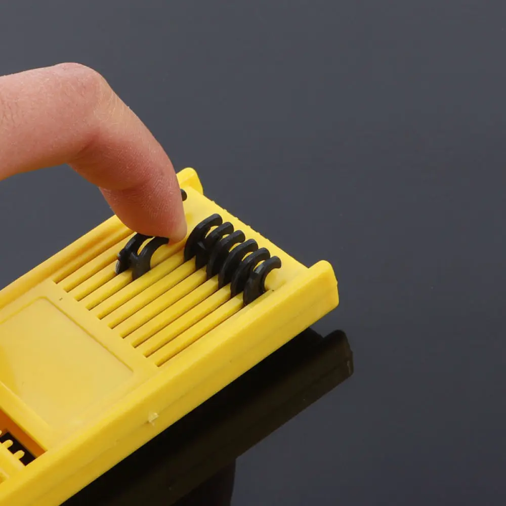 Plastic Fishing Line Spooler Holder Portable Spring Clamp Board For Leader Storage Essential Sea Fishing Accessory Gear