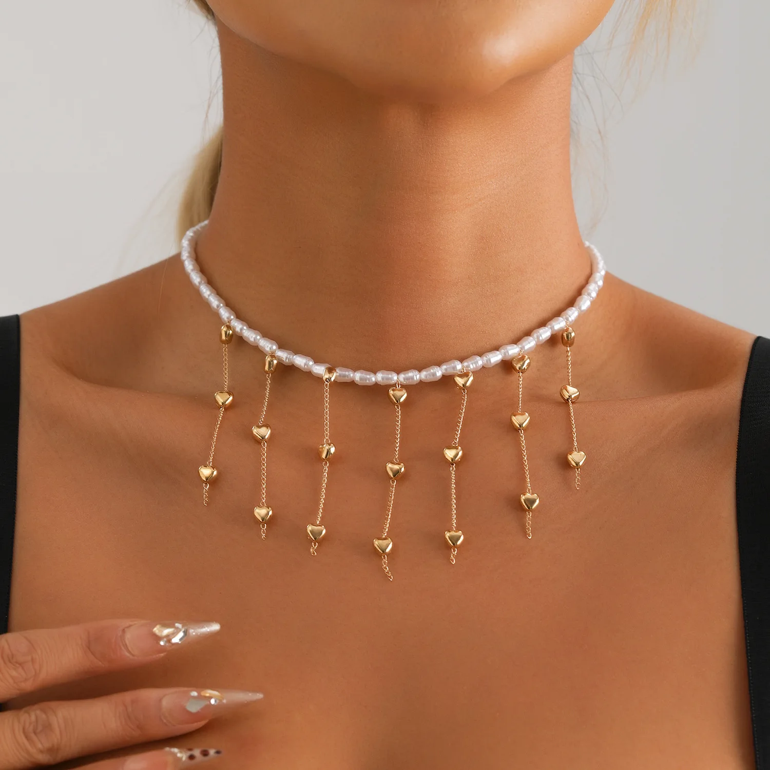 

Exquisite Imitation Pearl Long Tassel Necklaces for Women Fashion Metal Heart Pendant Necklaces Wedding Jewelry Accessories