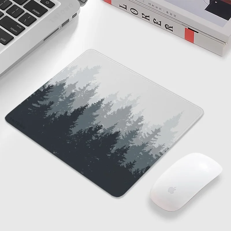

Коврик для мыши, новый коврик для компьютерного стола, противоскользящий художественный натуральный каучук, зеленый лес, серые лесные деревья, украшение для дома и офиса, коврик для клавиатуры