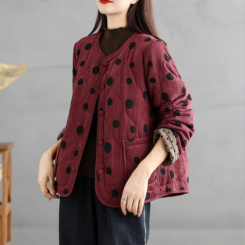 

Женская зимняя стеганая куртка в стиле ретро с принтом в горошек, из хлопка и льна, для отдыха, омолаживающая, для мам