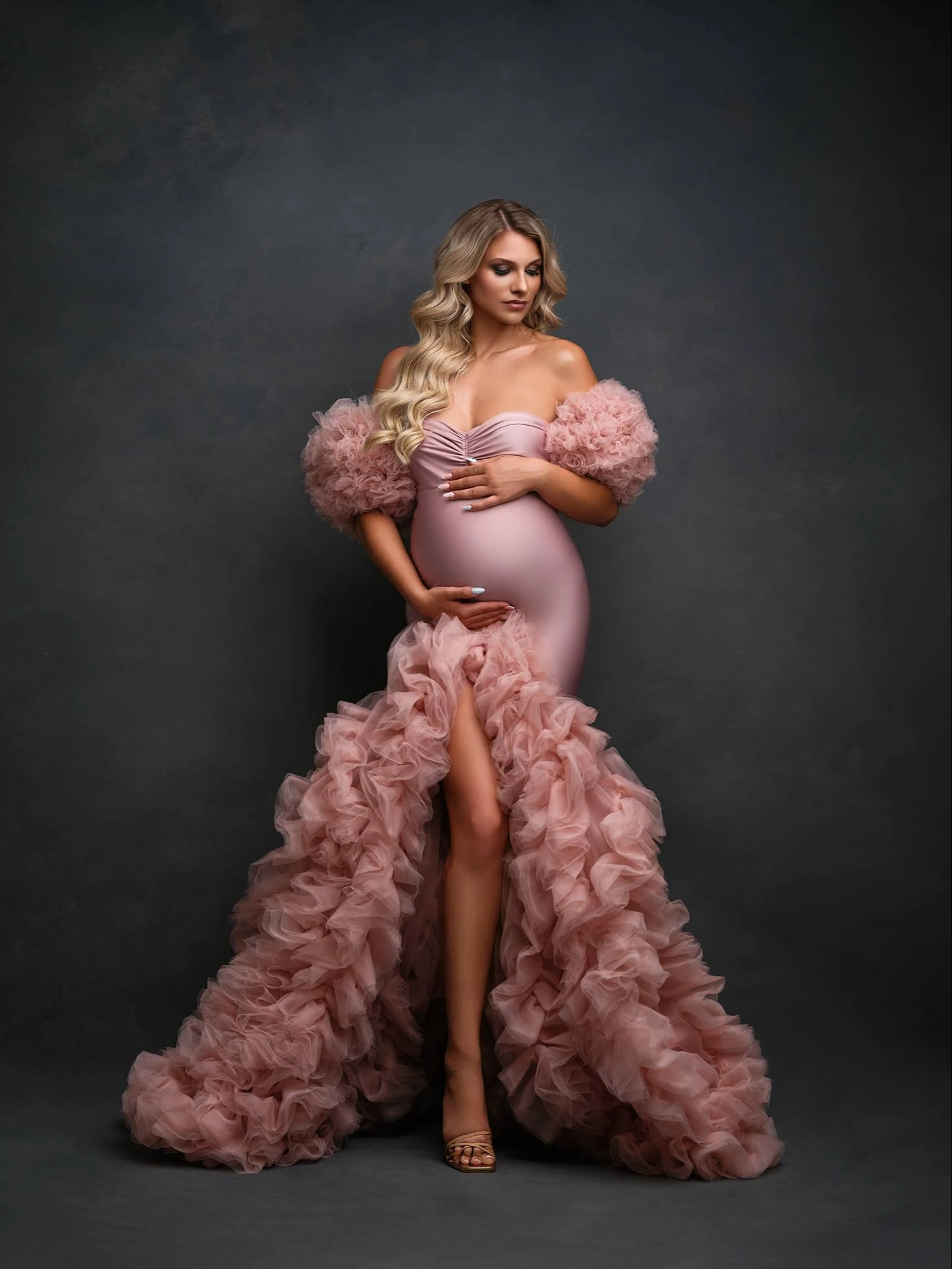 الذهب حورية البحر فساتين الأمومة لالتقاط الصور قبالة الكتف الكشكشة النساء الحوامل الجلباب مخصص الأكمام فساتين السهرة