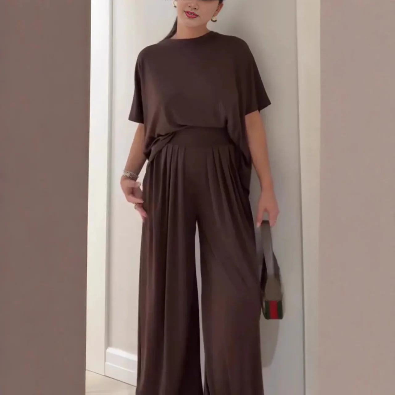 

Casual Solid Color 2 Piece Set Autumn Fashion New Loose O-neck Pullover T-shirt High Waist Pleated Wide Leg Pants Set For Women