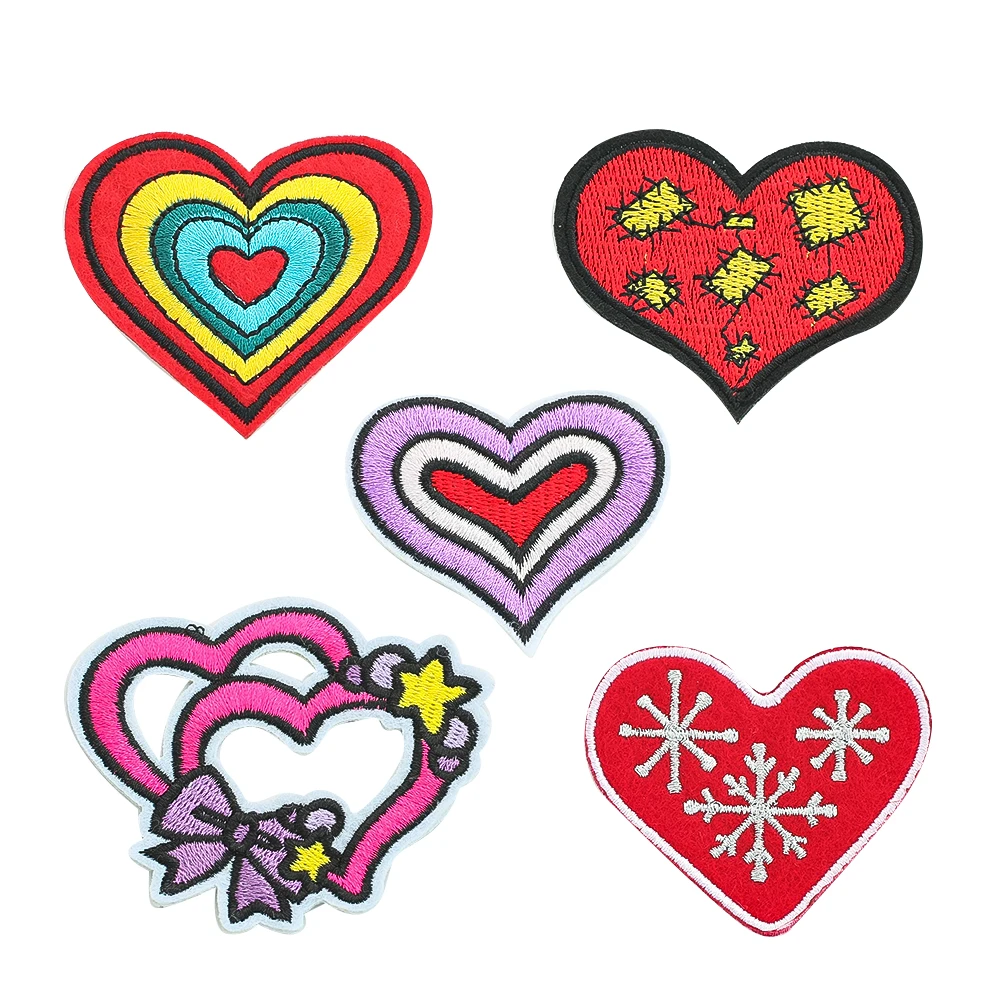 

5PCS Cute Love Patch Set Embroidery Stickers Heart Applique Iron on Transfers for Clothing DIY Sweing Badge Scrapbook Supplies