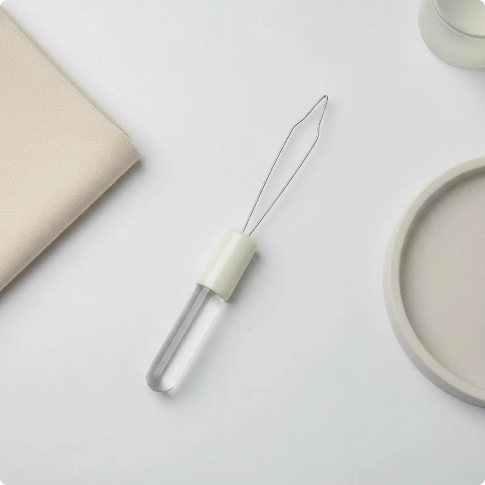 Compact Acrylic Button Stick Helper Tool for Buttons and Zippers with Smooth Handle for Sewing and Dressing Needs