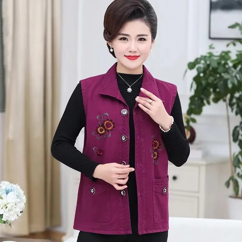 Spring Autumn Middle Aged Mother Embroidery Vest Outwear Turndown Collar Mom's Outfit Waistcoat Coat Women Sleeveless Jacket 5XL