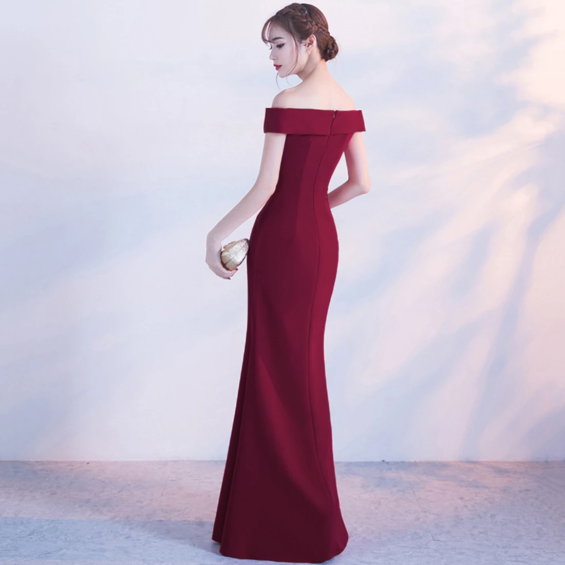 Elegant Bridesmaid Dresses with Boat Neck Satin Mermaid Trumpet Long Evening Dress