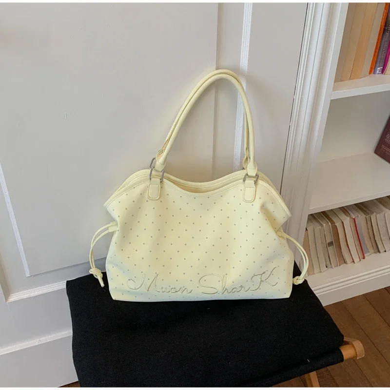 Koreanische große Canvas-Tragetasche mit Polka-Dot-Sternmuster, süße, edgy Schultertasche im Ballett-Schleifen-Stil, vielseitige Damen-Handtasche für den Arbeitsweg – Detail 21