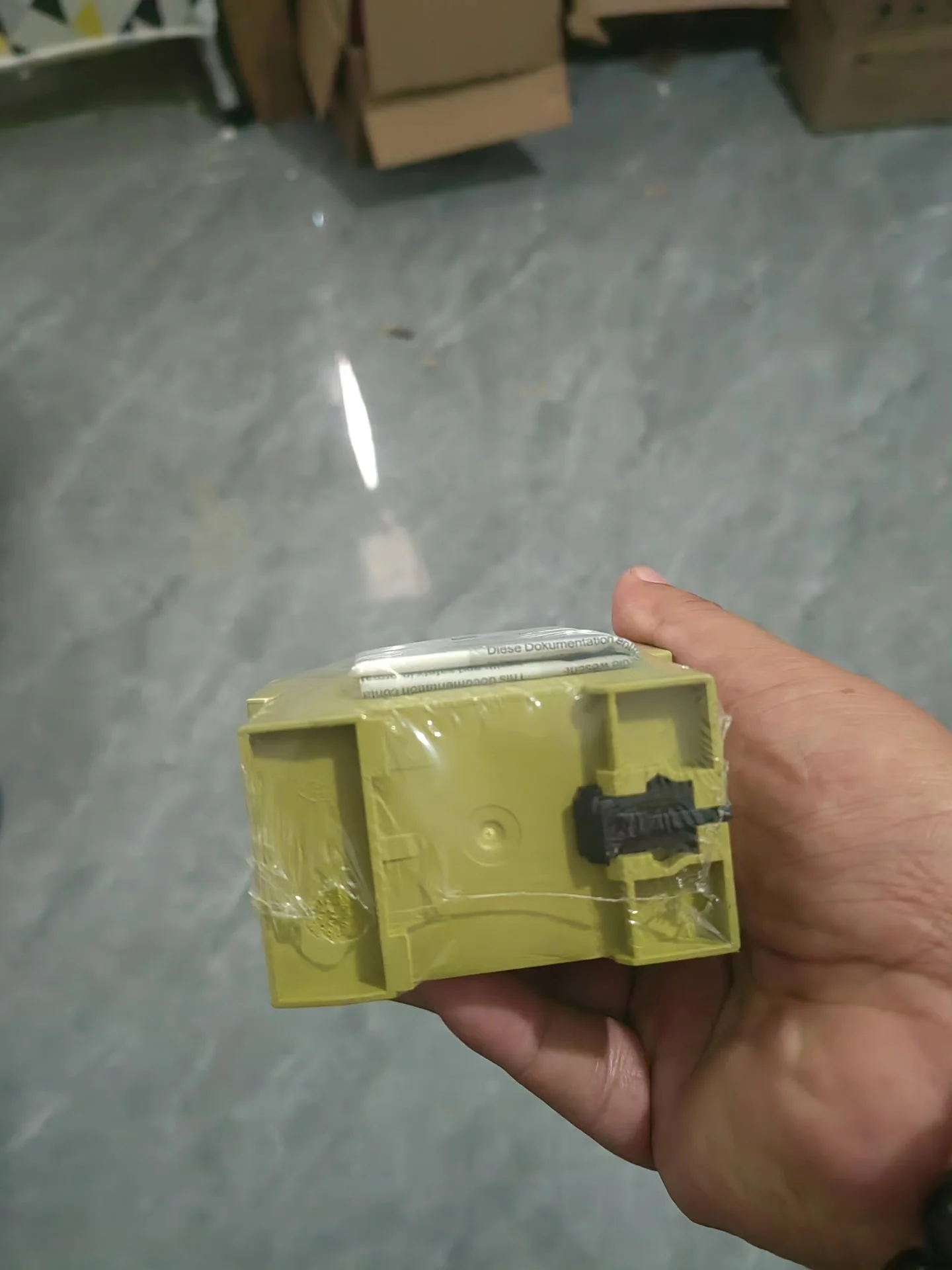 PiLZ X6 774729 safety relay, imported with original equipment,