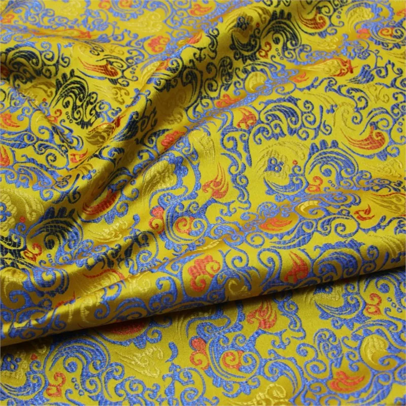 

Jacquard brocade silk fabric Chinese-style cheongsam Hanfu framed with characters hand-decorated antique