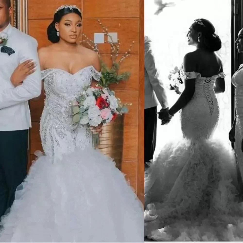 تخصيص الدانتيل الأبيض الأفريقي حورية البحر طويلة الأكمام مغرفة الرقبة زي العرائس انفصال قطار الكنيسة العروس فساتين الزفاف زائد