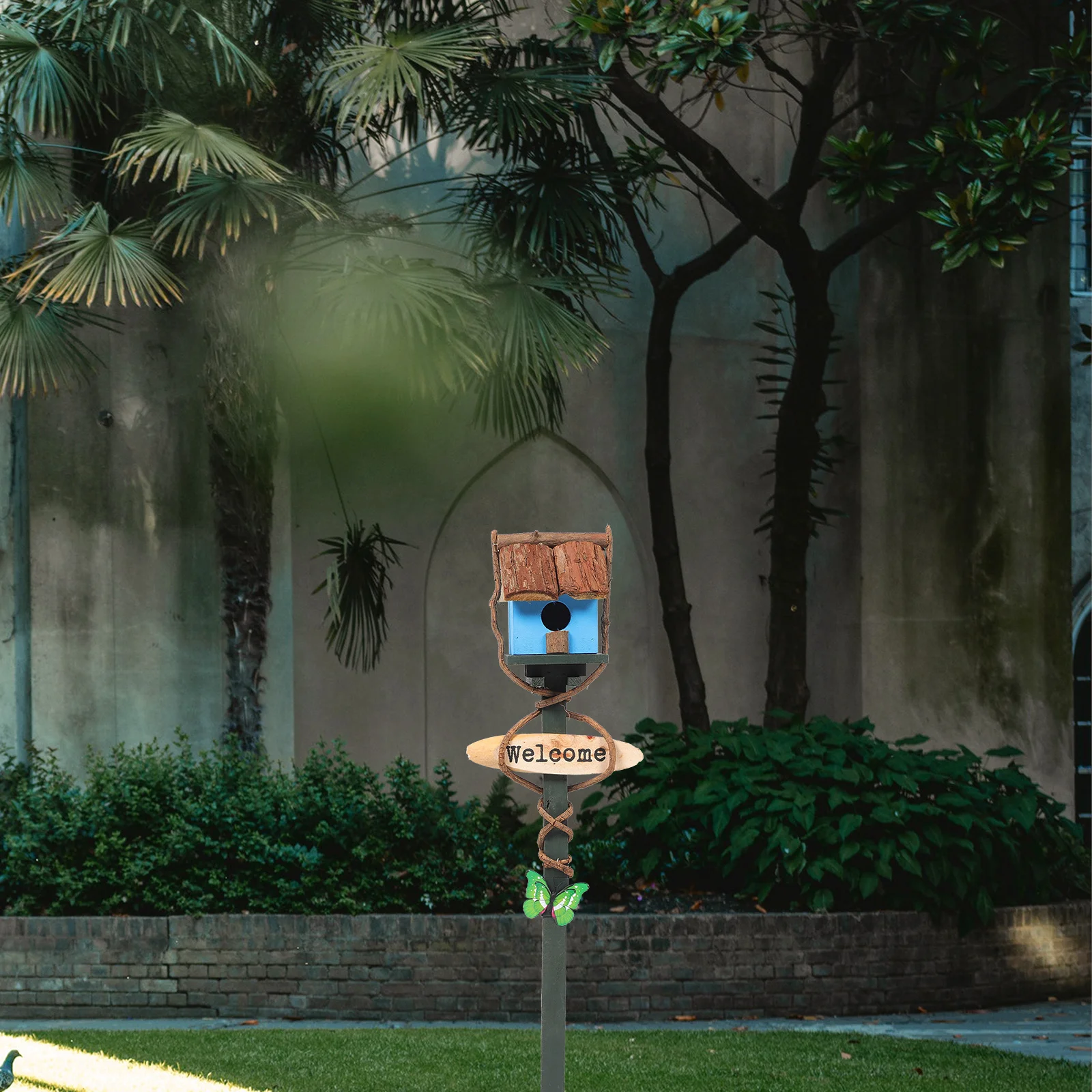 

Bird Stake Breeding Nest Hanging Outdoor Metal Garden for Decoration Unique Decorative Rattan Decorations