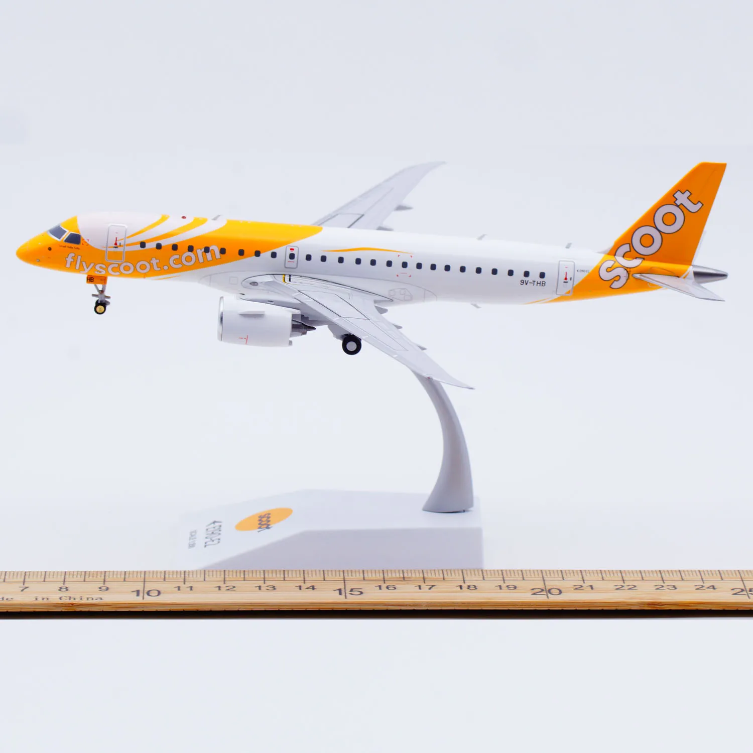 XX20493 Avión Coleccionable de Aleación JC Wings 1:200 Scoot Embraer E190-E2 Modelo de Avión a Escala 9V-THB con Soporte