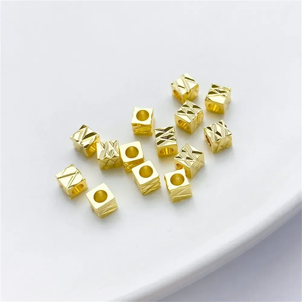 Lote chapado en oro de 14 quilates con corte de flor, cuentas separadas cuadradas Diagonal hechas a mano, accesorios de Material para pulsera de hilo DIY