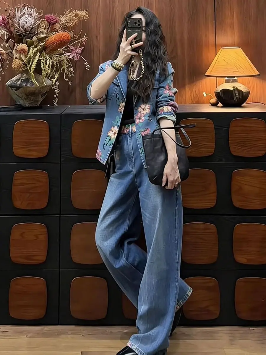 

Fashionable Early Spring Women's Denim Jacket And Pants Set Versatile Design Trendy Casual Style Leather Fabric Polyester