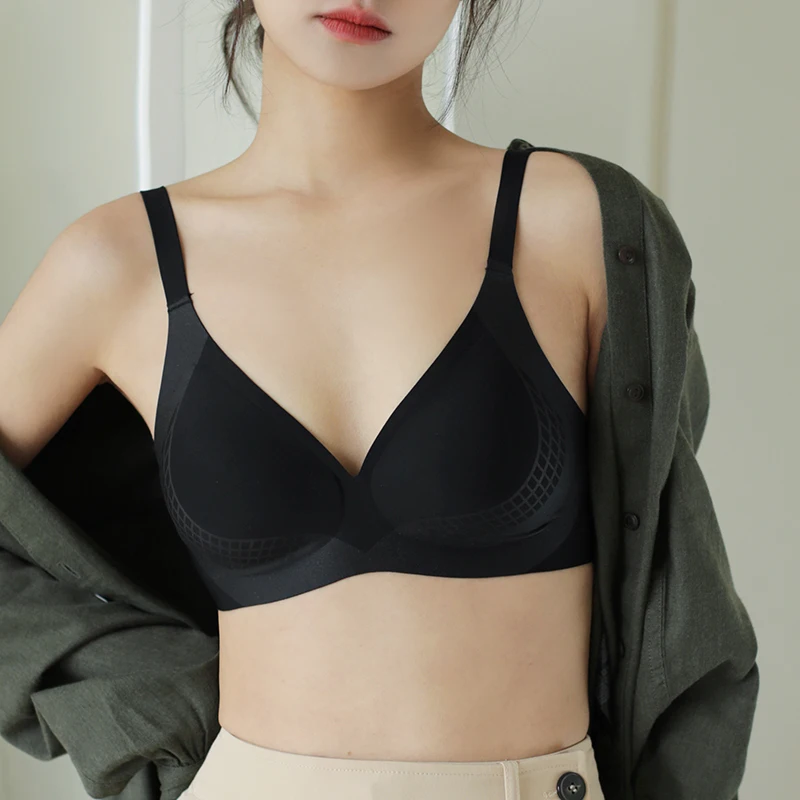 New One-piece Seamless Lingerie Women Underwear Fixed Cup Integrated Gathering Soft support No Steel Ring Woman bra