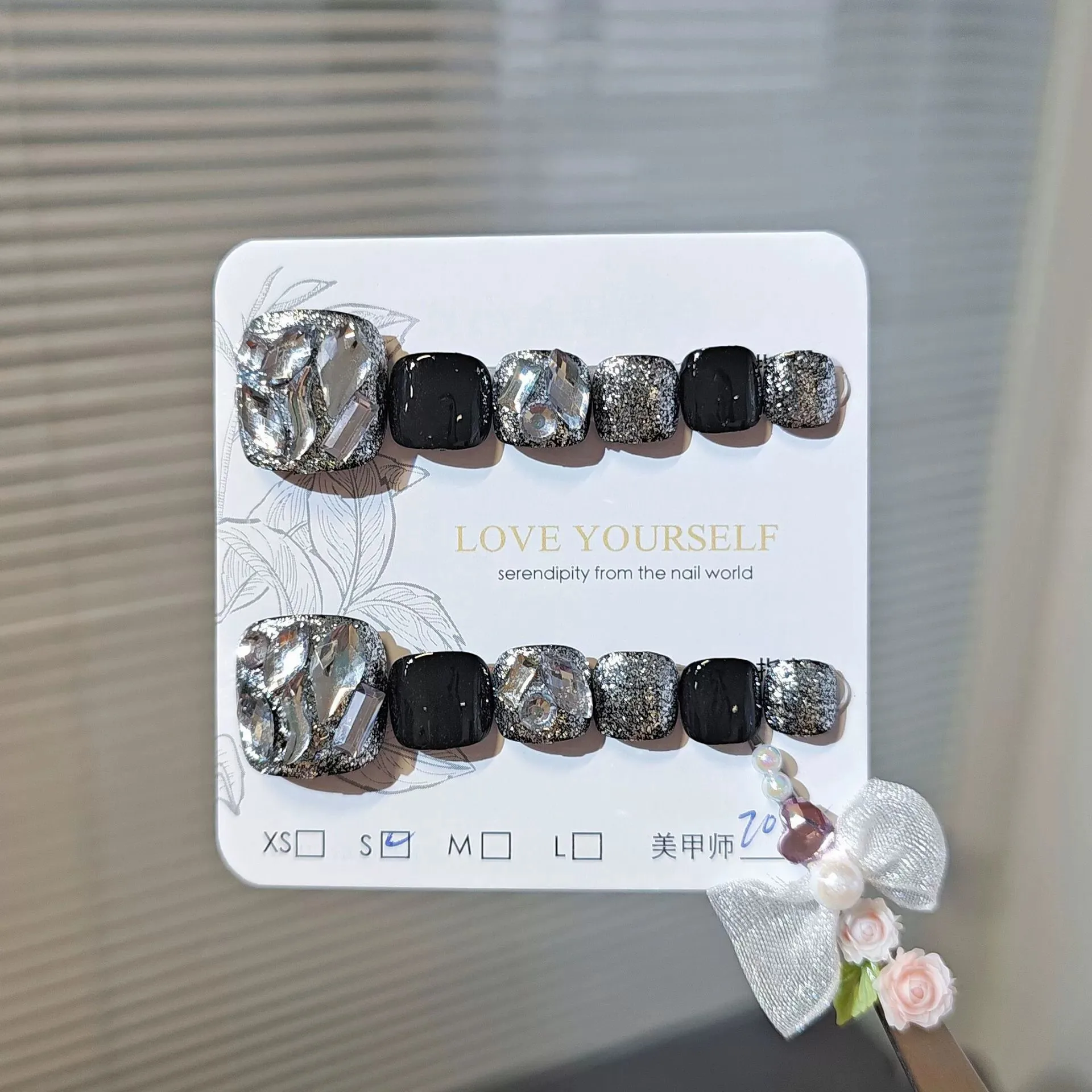 

Handmade Press On Nails Black Silver Flash Diamond Fake Nails Short Square Head False Toenails Full Glitter Sequins Decor 12pcs