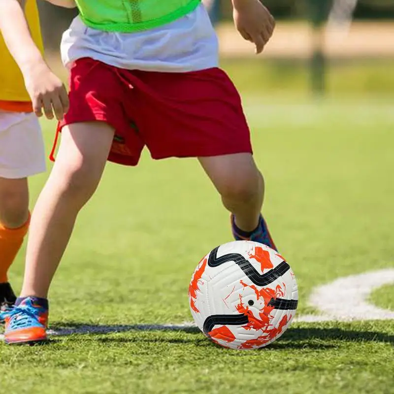 Pallone da calcio sportivo Taglia 5 Pallone da calcio da club Copertina morbida Pallone da calcio sportivo per festival di compleanno Gioco sportivo scolastico Adolescenti Adulti