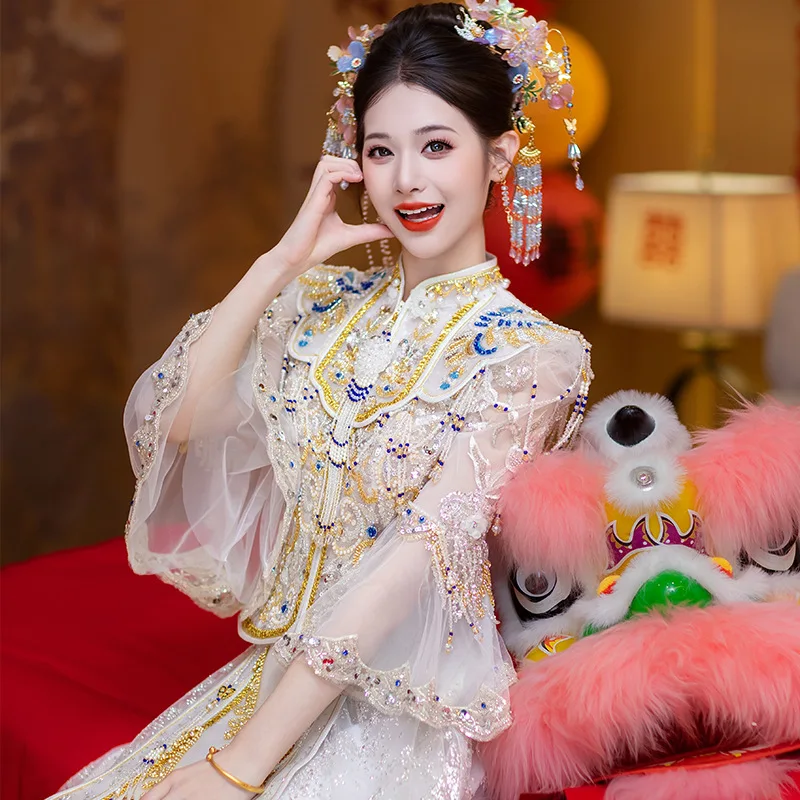 Retro Chinese Long Tailing Wedding Dress Embroidery Cheongsam Vintage Women Oriental Sequins Beading Qipao