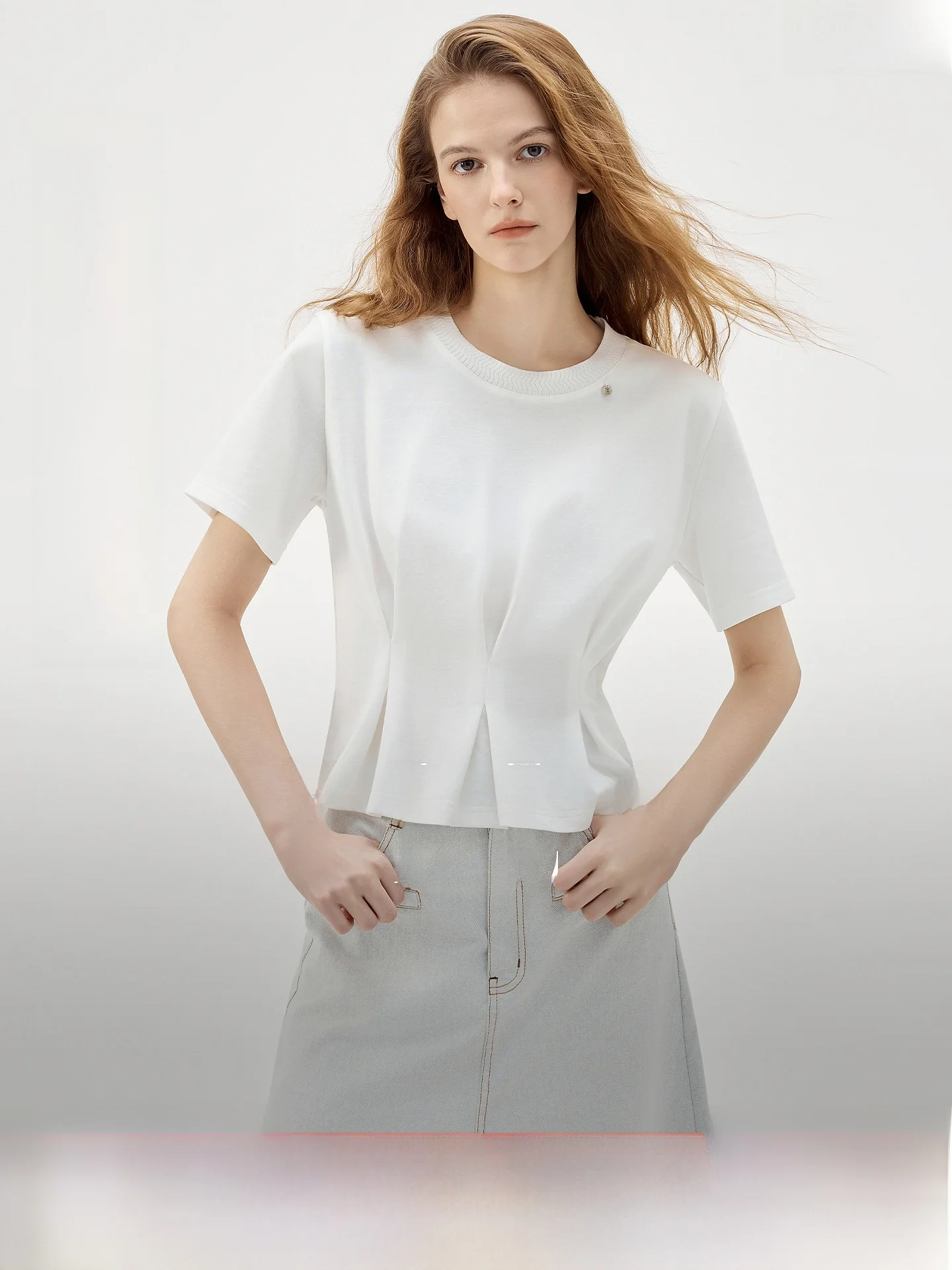 

ELLE Casual Loose Short Sleeve round Neck T-Shirt Summer New Style Commute Casual Cotton Blend Fabric Women's Top